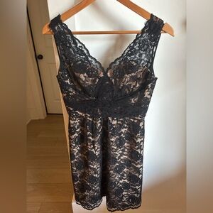 AMSALE Black Lace Semiformal Dress